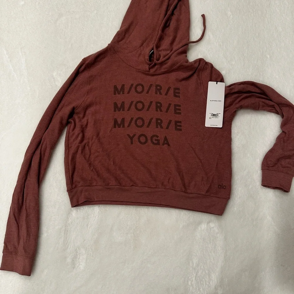 ALO Yoga Women's Brick dusty pink -red Hoodie